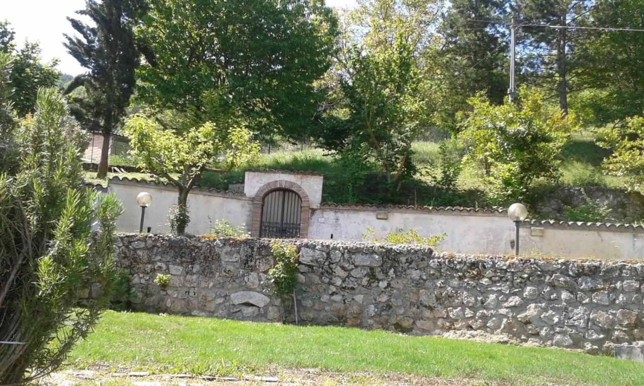 Villa Rosa Caporciano 外观 照片
