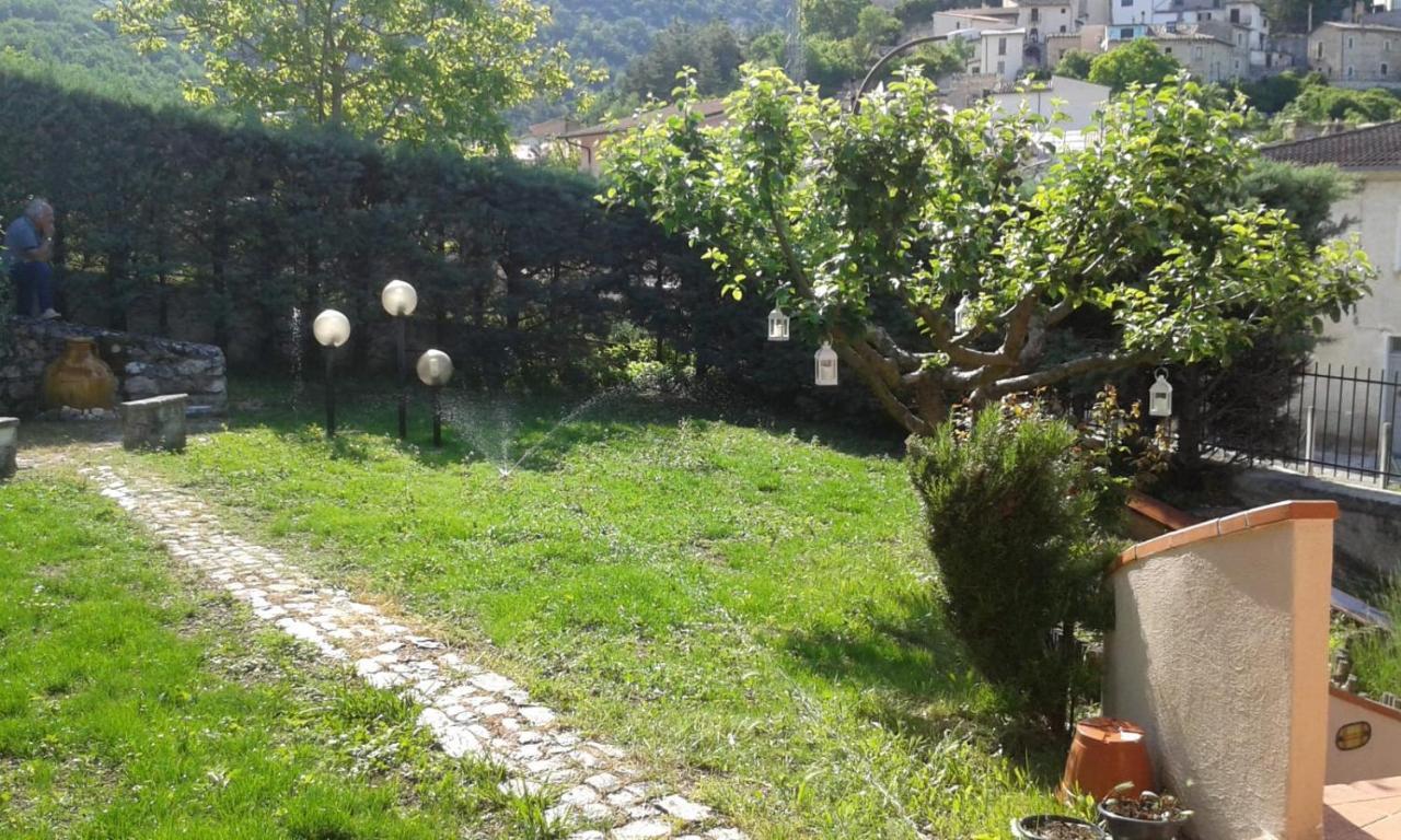 Villa Rosa Caporciano 外观 照片